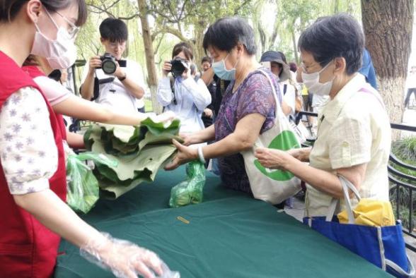 凌晨5点多的西湖,凌晨三点西湖排长队