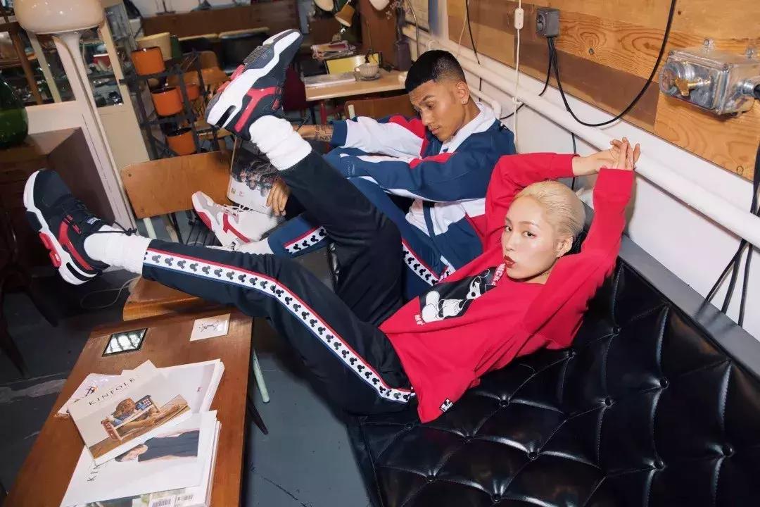 米奇大号三方联名,米奇联名版