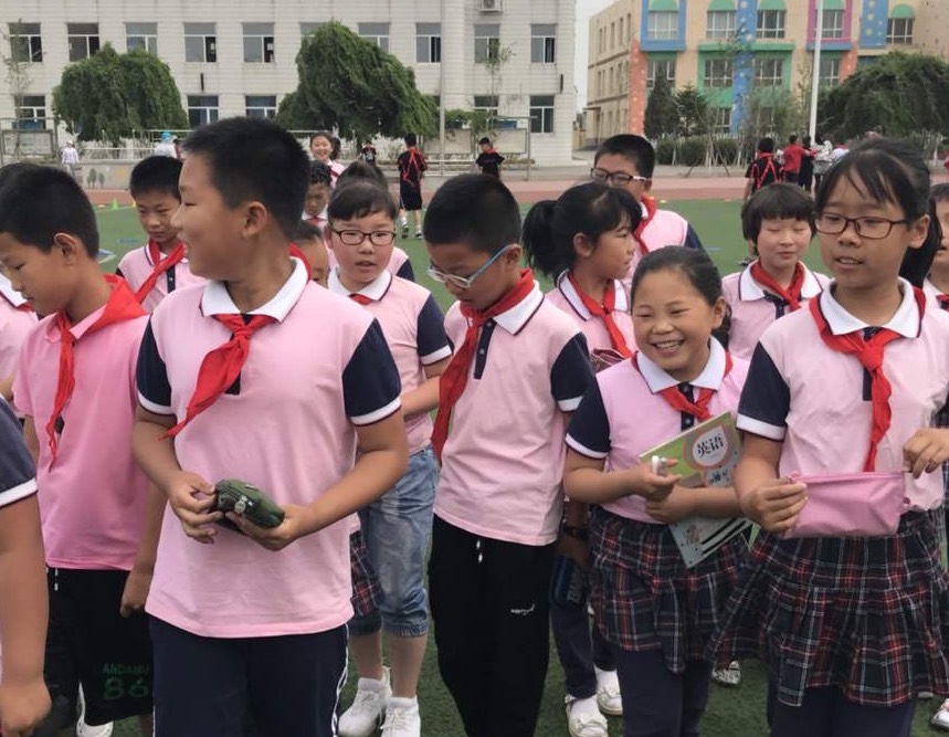 孩子写字一堆毛病,孩子写字要看着才能写好怎么办