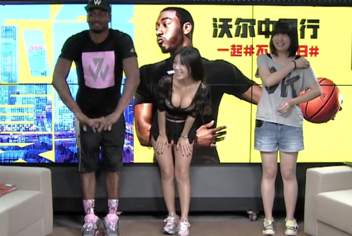 樊玲跳舞,樊玲跳小苹果