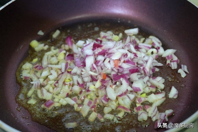 披萨零基础怎么做,披萨教你在家做比买的好吃