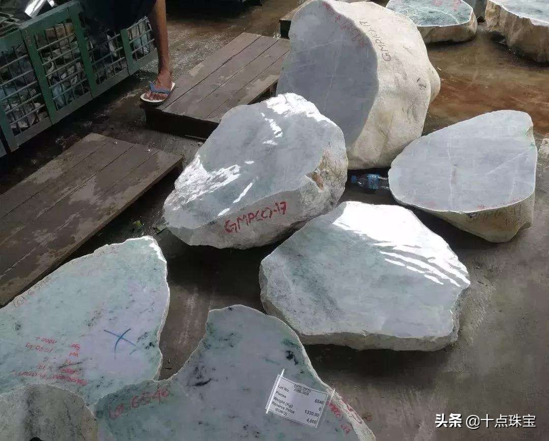 缅甸赌石翡翠原石场口,常见翡翠赌石与场口组图