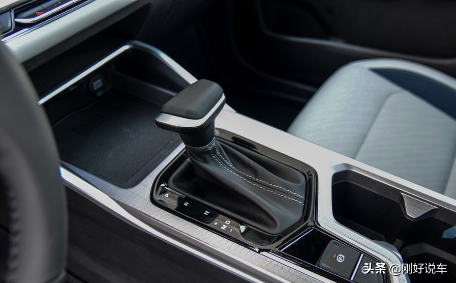 第四代帝豪有哪些优点和缺点,新帝豪第四代尊贵版车如何