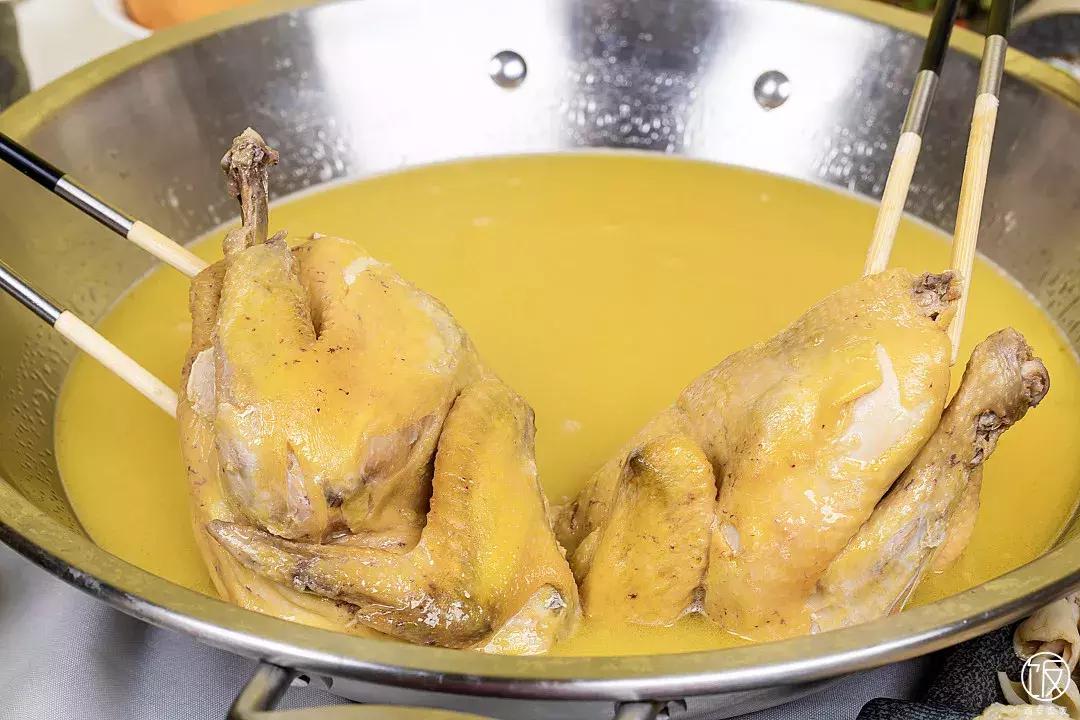 被“骂”了1年多,这家锅里有“金子”的店终于闹大事了!