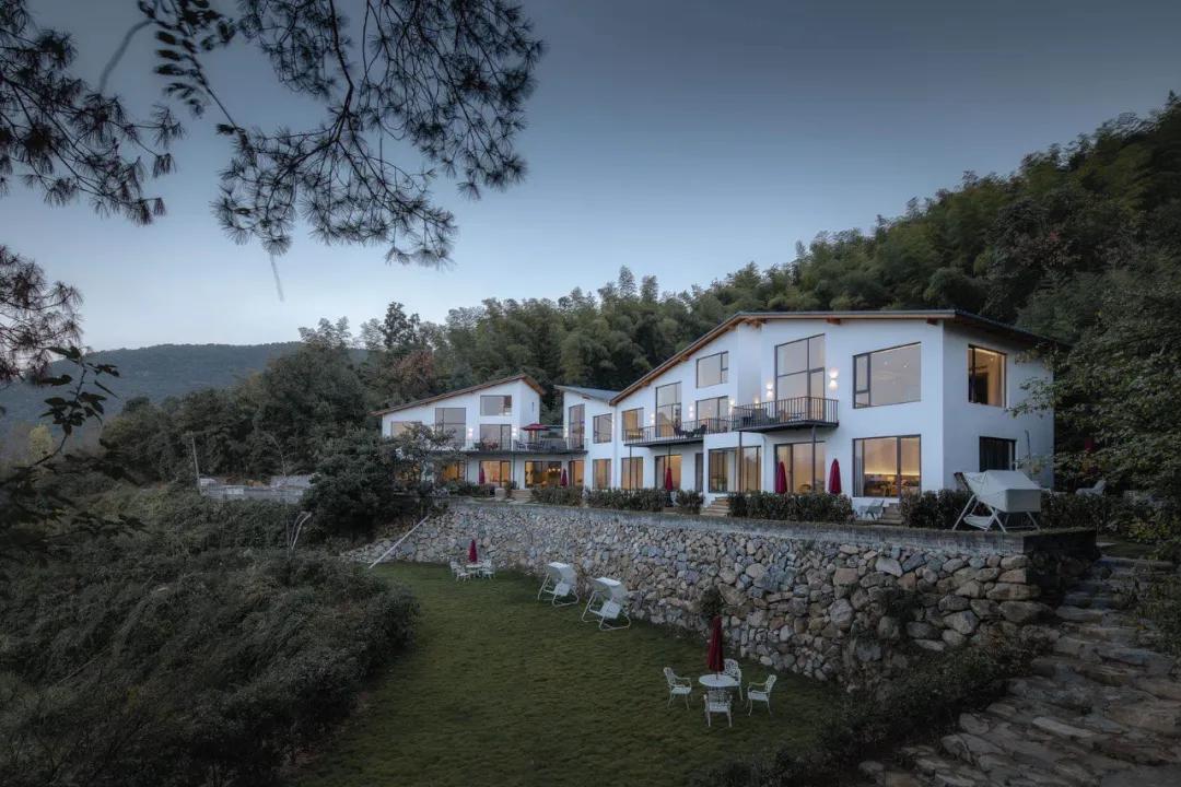 包吃包住包培训更包“向往的生活”！年底还有补助！桐庐有份工作在等你