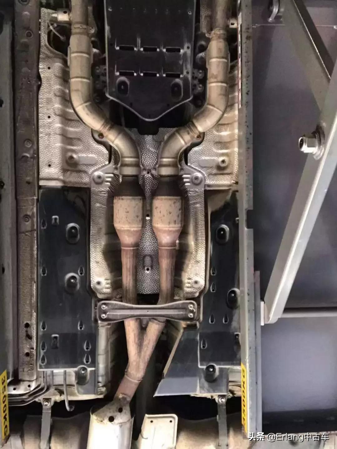 情怀皇冠最经典的12代,全新十六代丰田皇冠