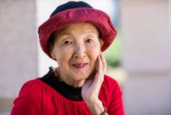 黄皮涂什么颜色素颜霜,偏黄皮肤素颜霜怎样涂不假白