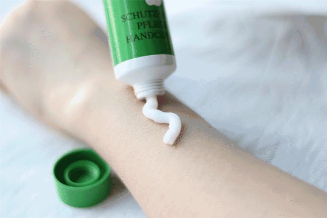 护手霜界的扛把子，亲测便宜又好用，给你冬日想要的“小嫩手”