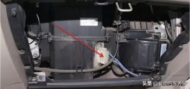 空调清洗蒸发箱一般在何时清洗,空调臭清洗蒸发箱能彻底解决吗