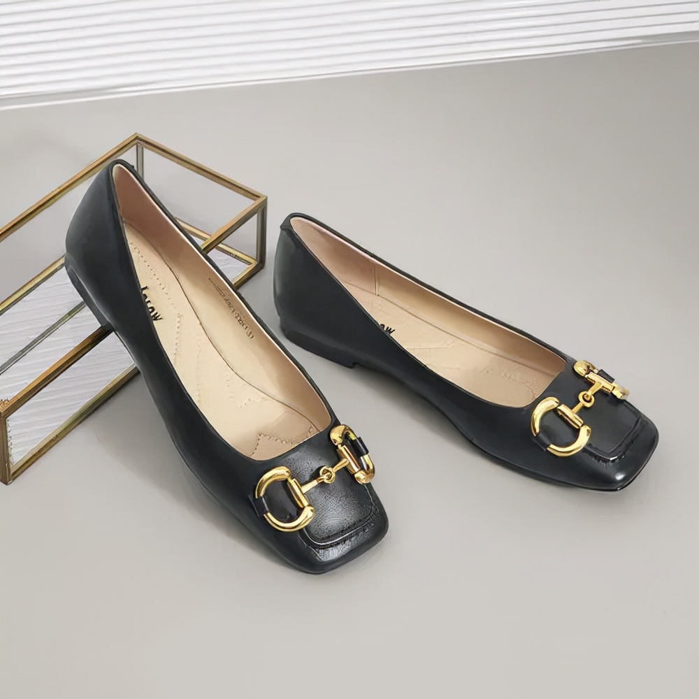 女鞋品牌大黑马:赶超百丽达芙妮,一年卖出近一亿双鞋