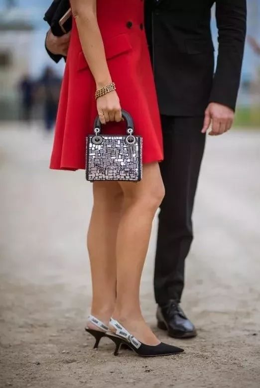 怎么耍牌才叫帅,怎么耍大牌教学