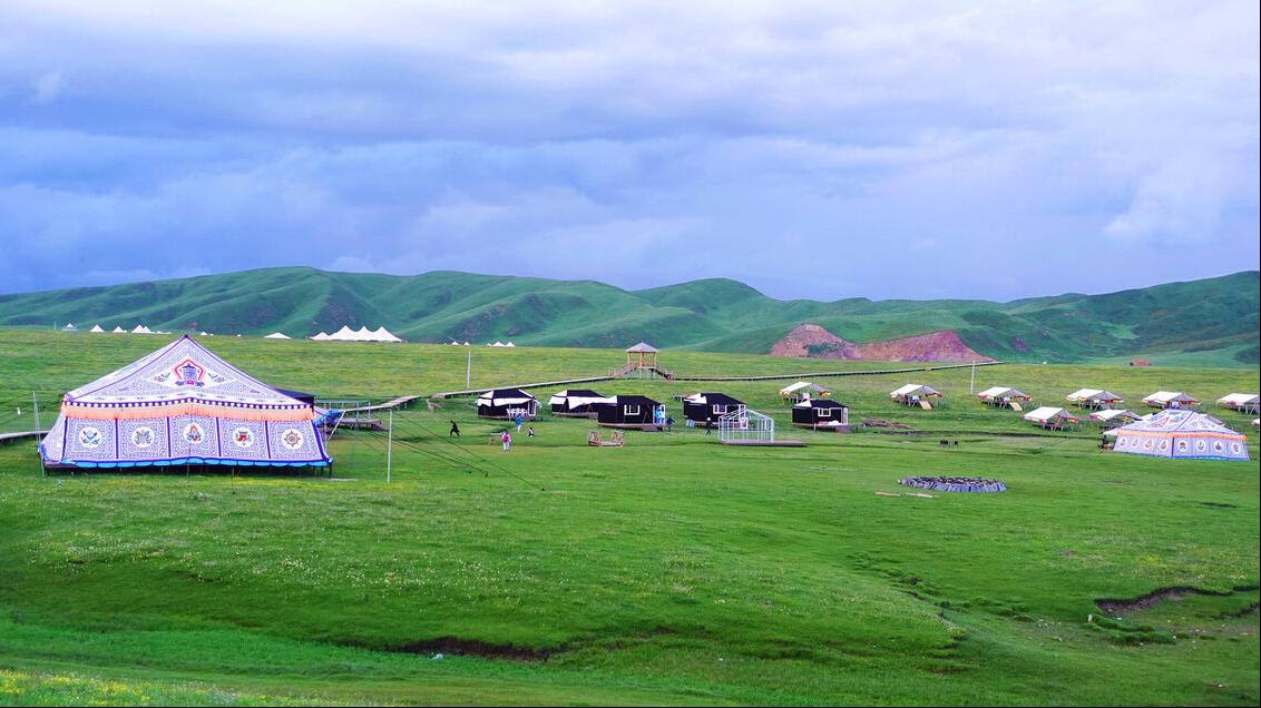 七彩云南多彩贵州的来历,九色甘南多彩贵州