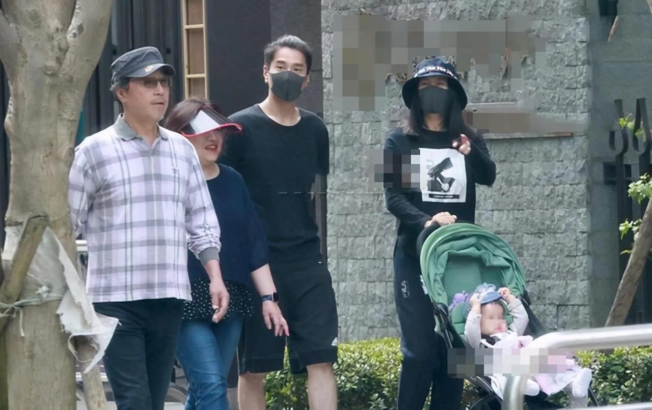 赵又廷的风流情史，靠魅力征服3个女人，娶国民女神获幸福