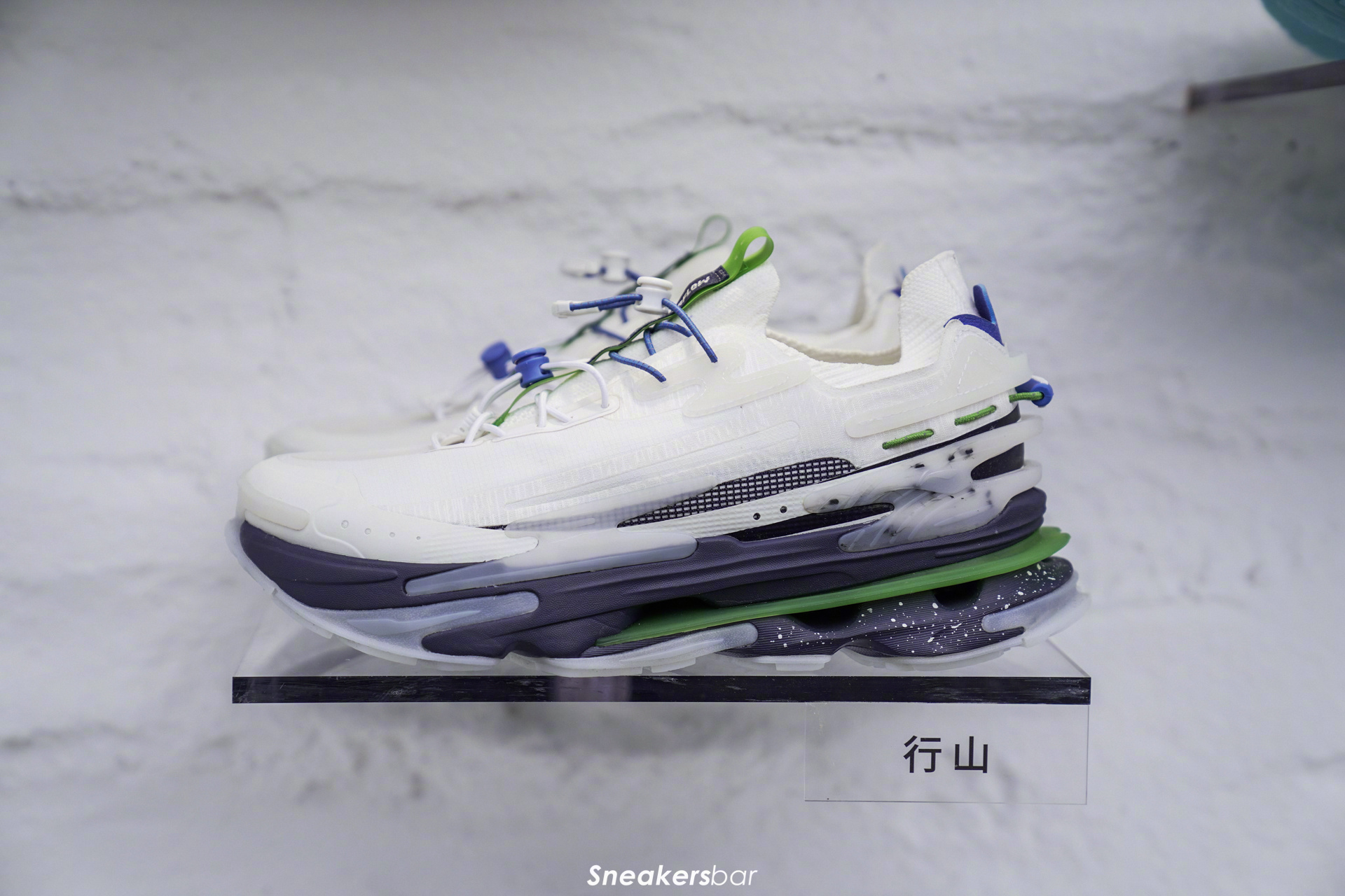 李宁鞋子时装周秀款,李宁走秀款鞋女鞋板鞋