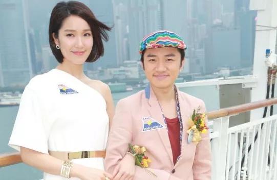 你和女神们的距离,你和女神的距离就差一步