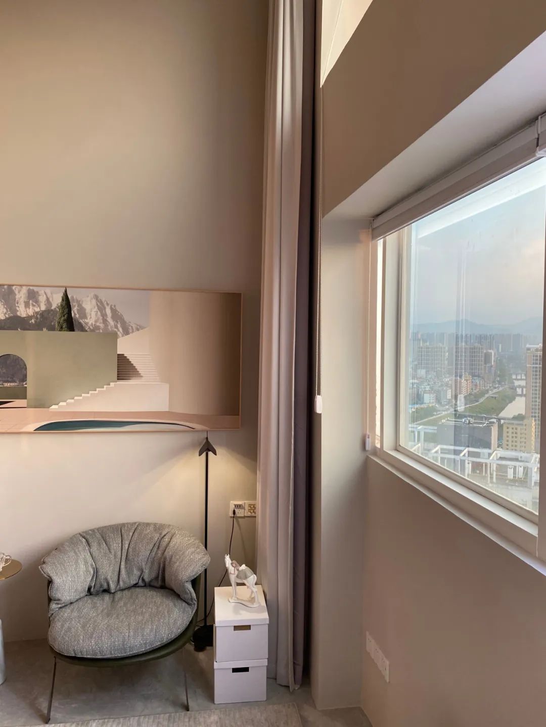 80㎡三口之家，餐厅里种树、可移动儿童房、大浴缸，日子又慢又美