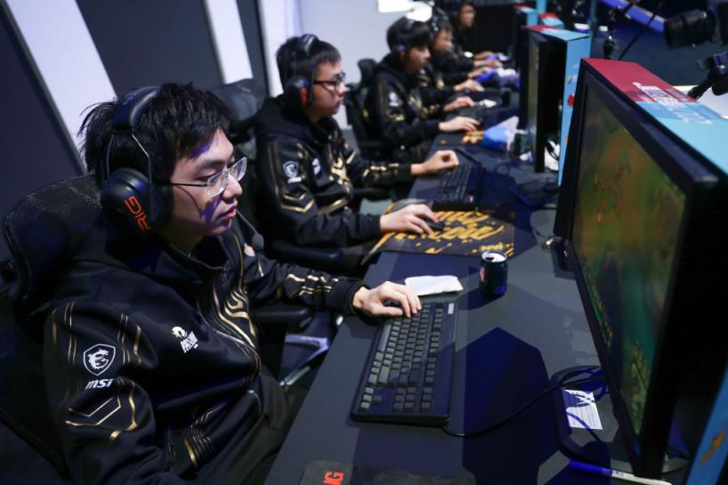 圣枪哥夺冠2021,圣枪哥s11夺冠高光时刻