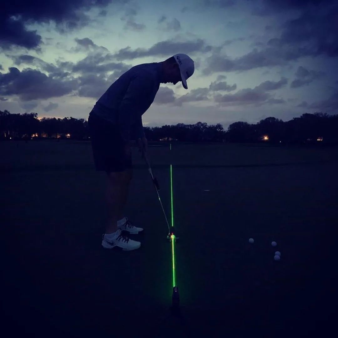 职业球手的推杆,到底比业余球手强在哪里?