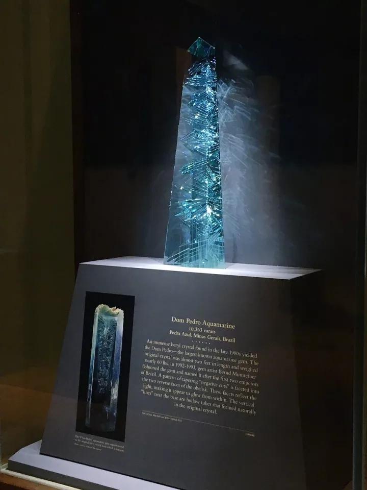 多维度认识鲜红斑痣,蓝色宝石是几月生辰石