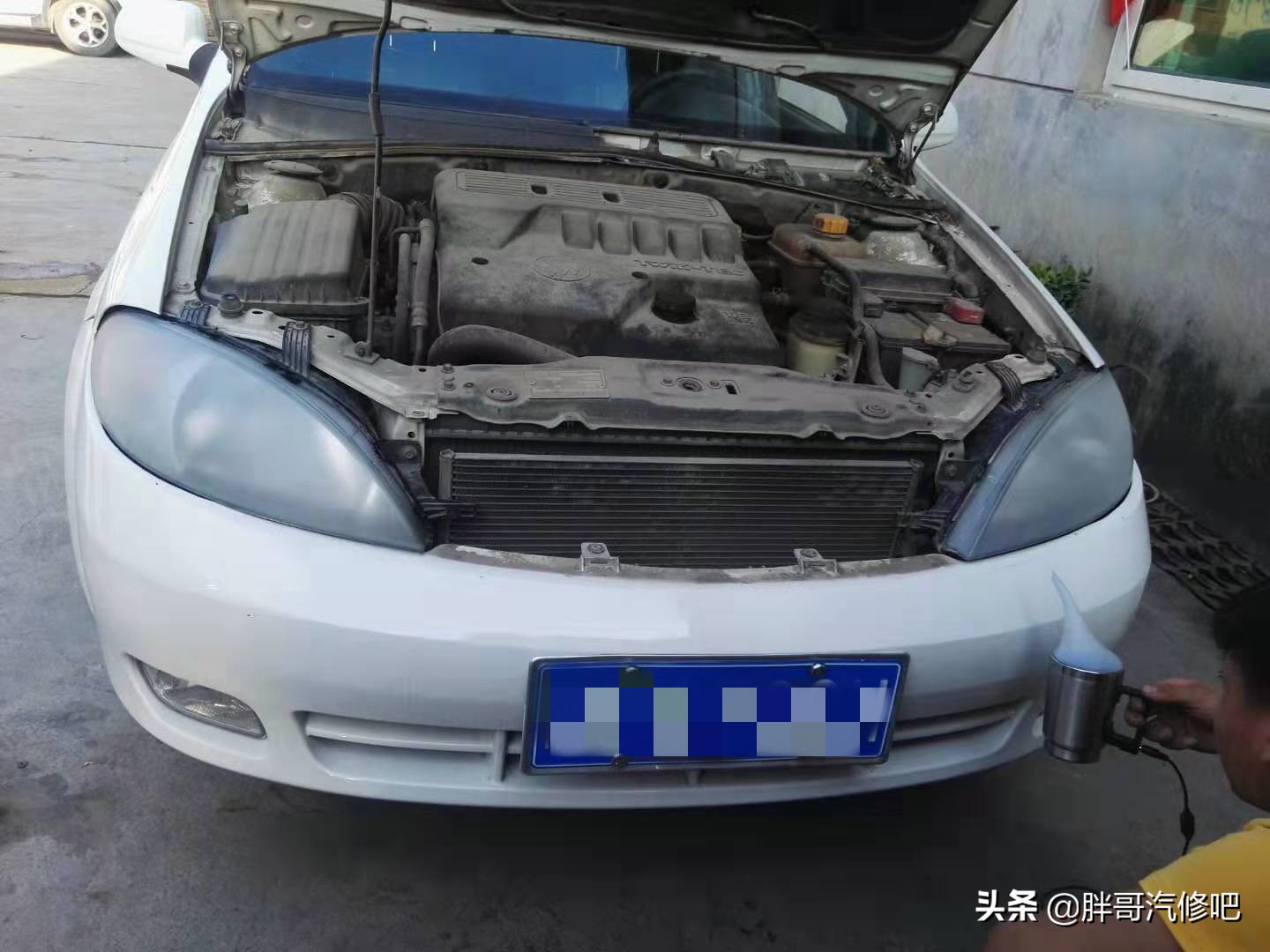 大灯漏水有妙招,大灯漏水起雾发黄维修