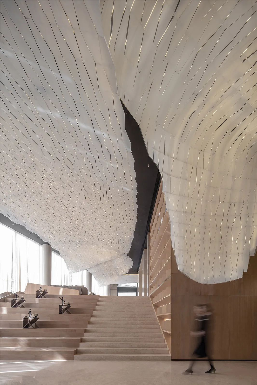 首发|达观设计：现代折线艺术生活馆，家与城市的过渡