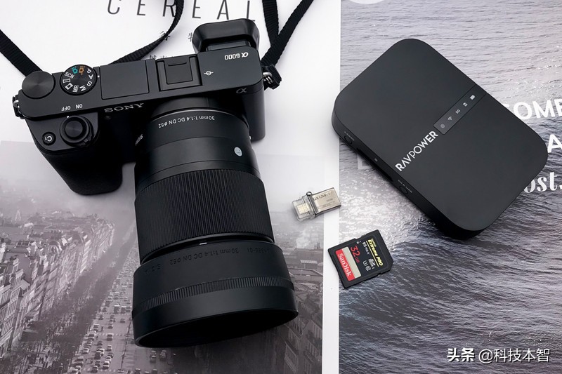 老法师掌中宝RAVPOWERFileHub文件宝评测