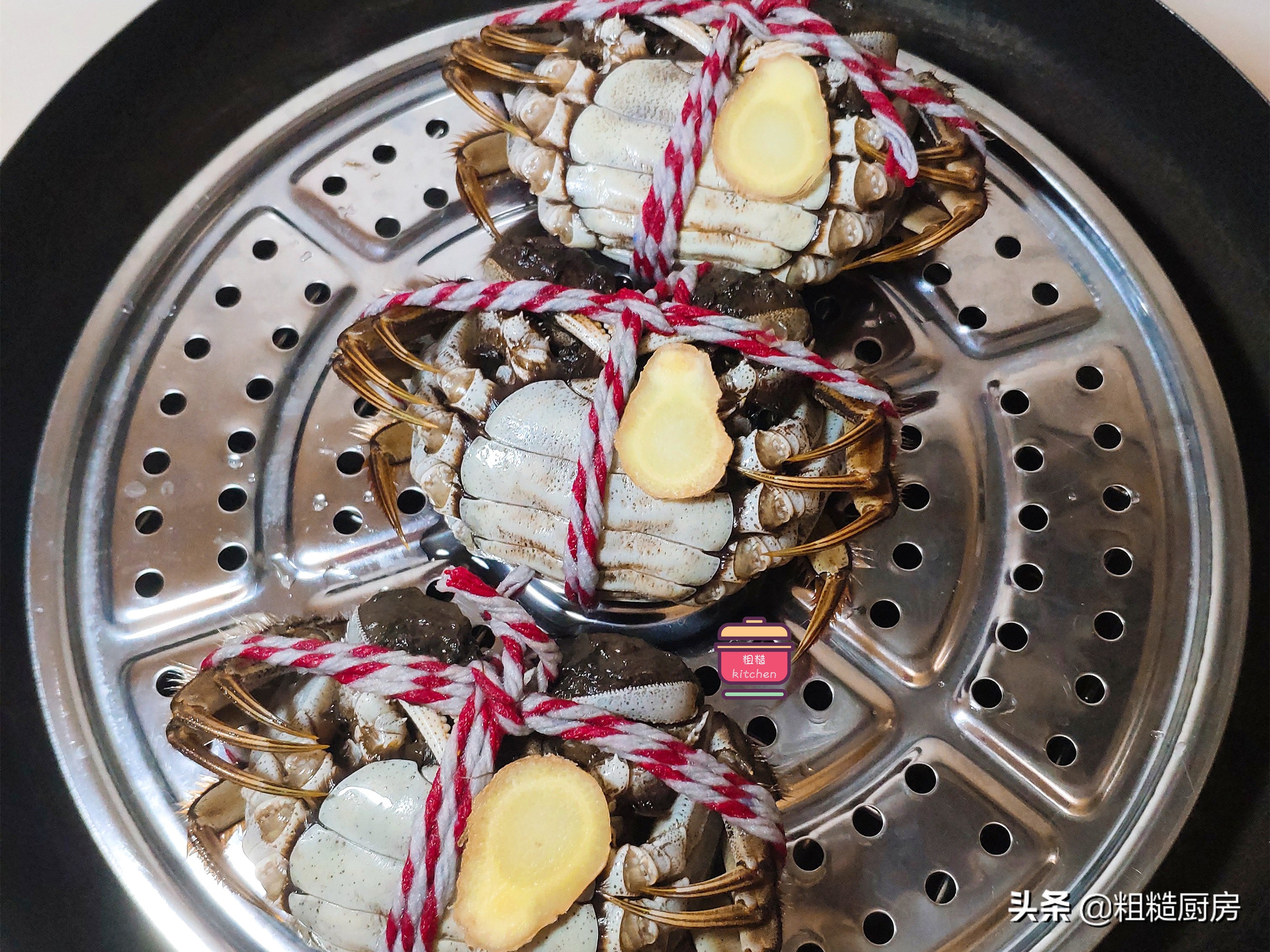 肥美大闸蟹这样吃最香,秋季肥美大闸蟹的吃法