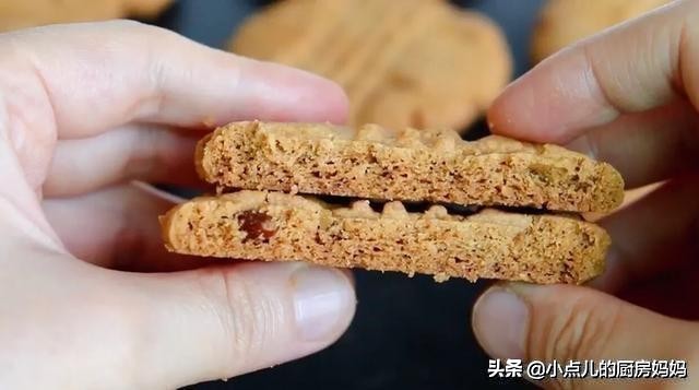 花生酱饼干做出来不酥脆,不放油的饼干的做法