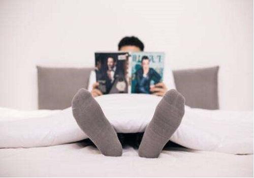 夏季不穿袜子防脚臭妙招,冬天鞋里放什么去脚臭