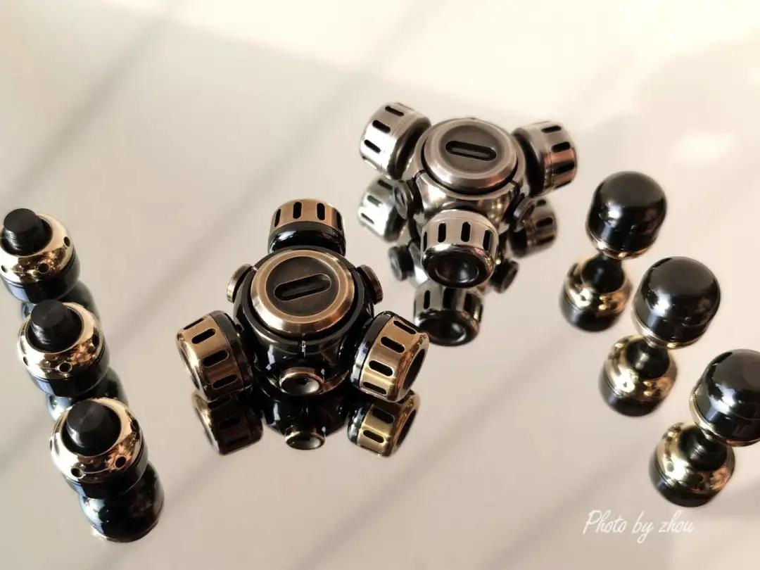 哪种指尖陀螺炫酷和耐玩,时空熔炉指尖陀螺多少钱