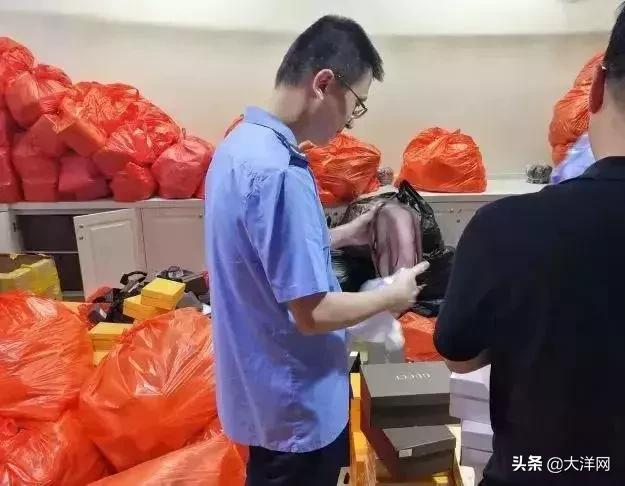 曝光！进价500卖2万！你老婆还抢着要！代购造假黑幕被揭露