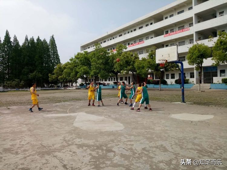 我运动我快乐---随县新街镇第二小学举办趣味运动会
