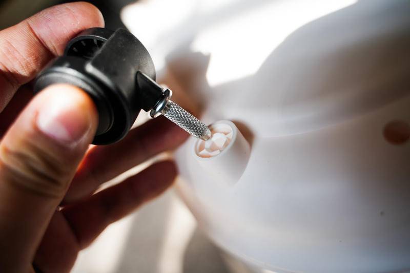 鍙岃剼娴告场鍦ㄦ俯娉夐噷,鍙岃剼娉＄儹姘磋兘鑸掔瓔娲荤粶