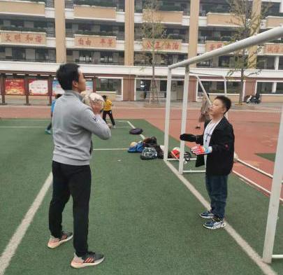 淮滨足球比赛小学生,淮滨县实验学校足球比赛