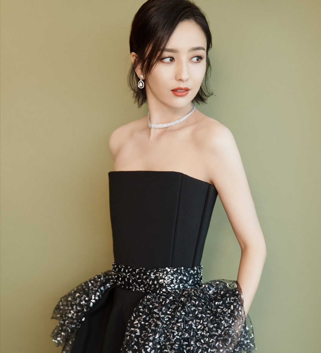 佟丽娅珠宝穿搭,佟丽娅粉色礼服造型搭配的珠宝