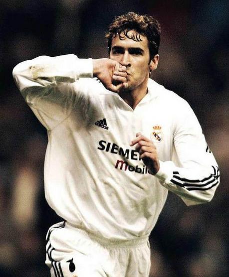 西班牙足球明星排名,西班牙足球十大传奇球星