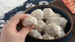 如何制作爽口弹口的鱼丸,自制鱼丸q弹嫩滑营养健康又好吃