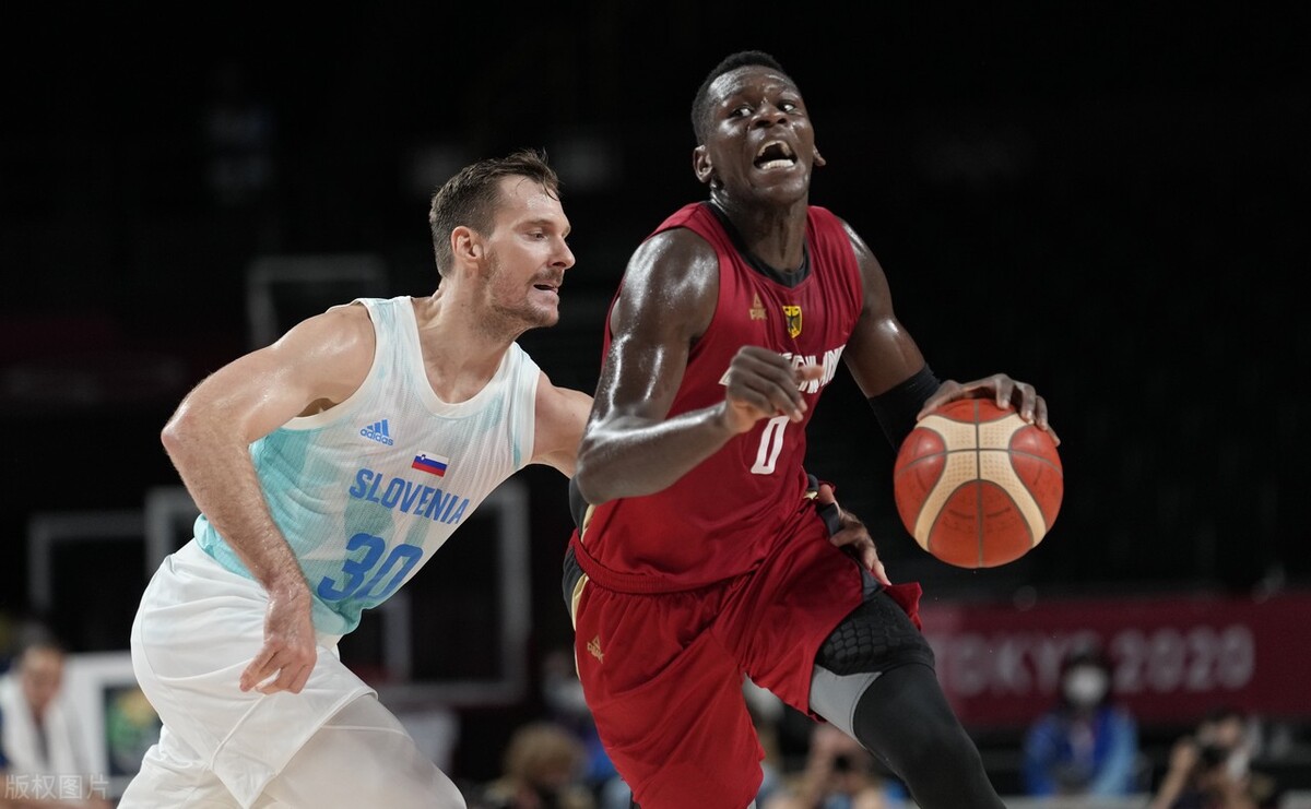 未尝一败！东契奇诠释何为FIBA通天代，小德弟弟抢眼，冲击奖牌