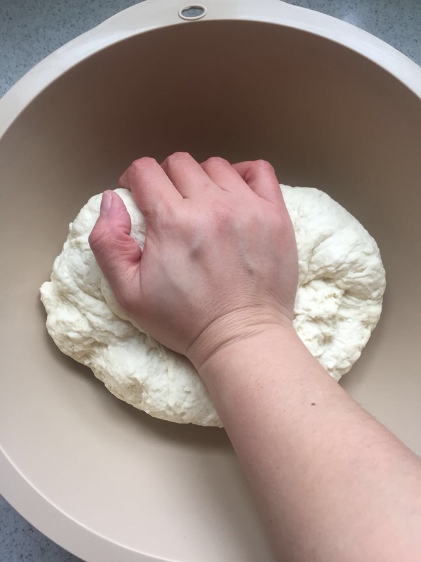 怎么做手擀面筋道不容易断,自己手擀面为什么一煮就断