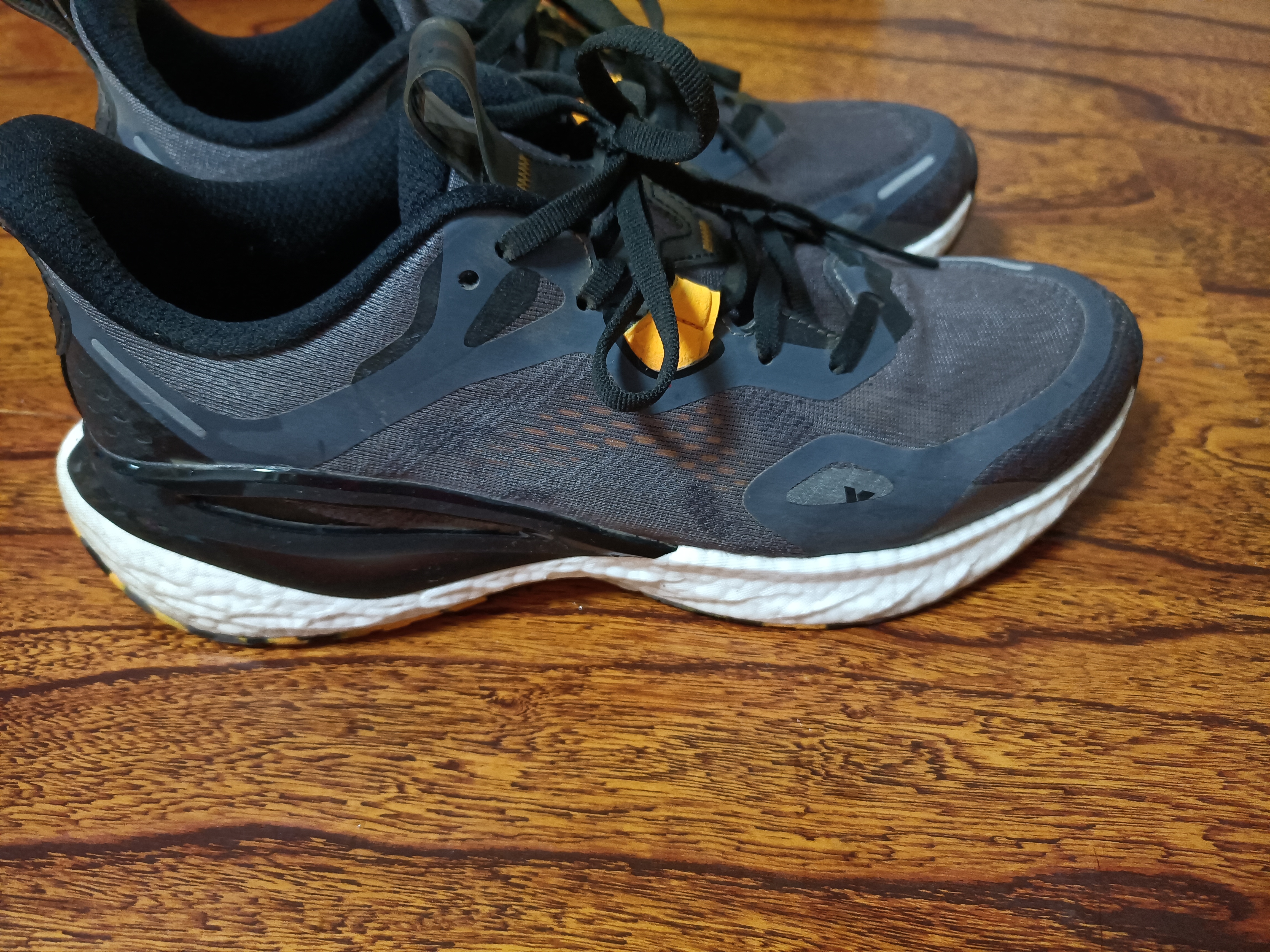 双十一200元内的跑鞋推荐,适合体重偏重500块钱以内的跑鞋