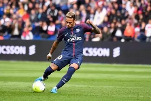 桑托斯妖人内马尔,内马尔回桑托斯足球