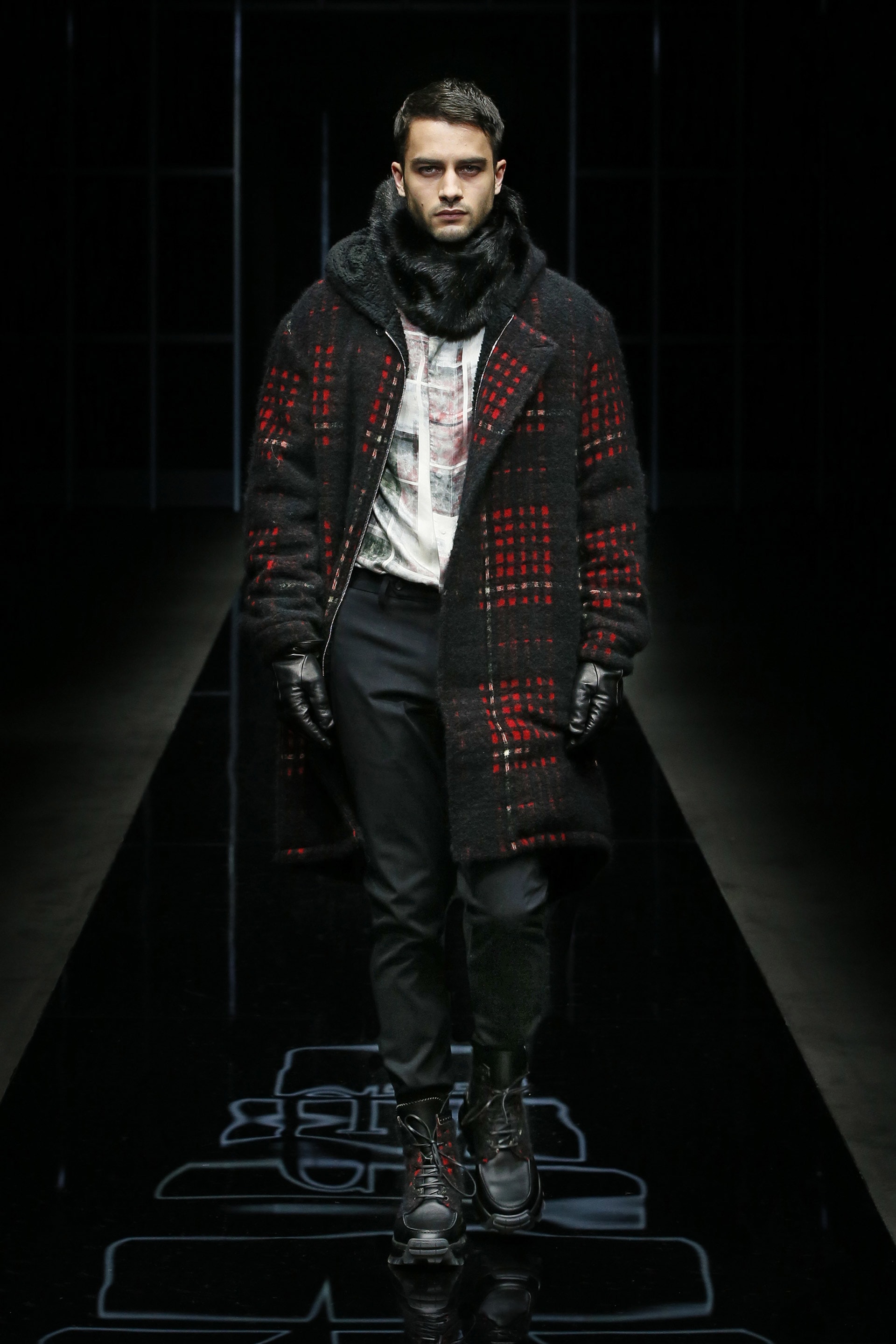 armani秀场男装秋冬2023,giorgioarmani男装胡歌