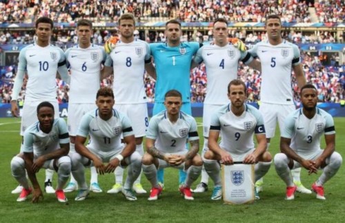 主场裁判哨,主场哨裁判