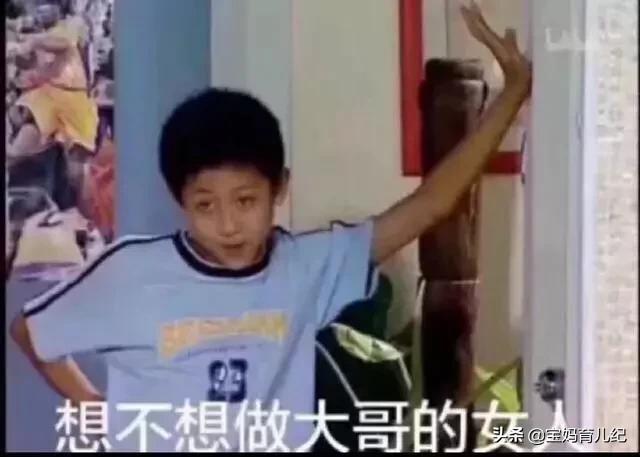 1米9的帅哥在地铁站,地铁上1米9小哥哥