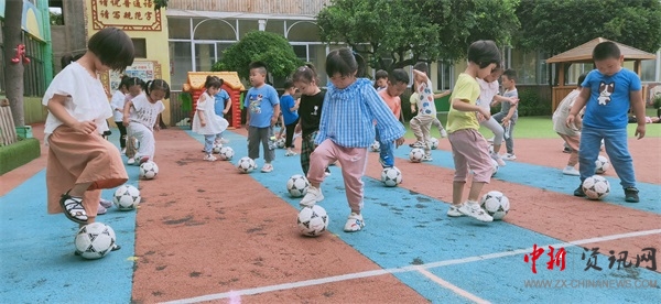 相约2023足球表演幼儿园完整版,特色幼儿园嘉年华足球联赛