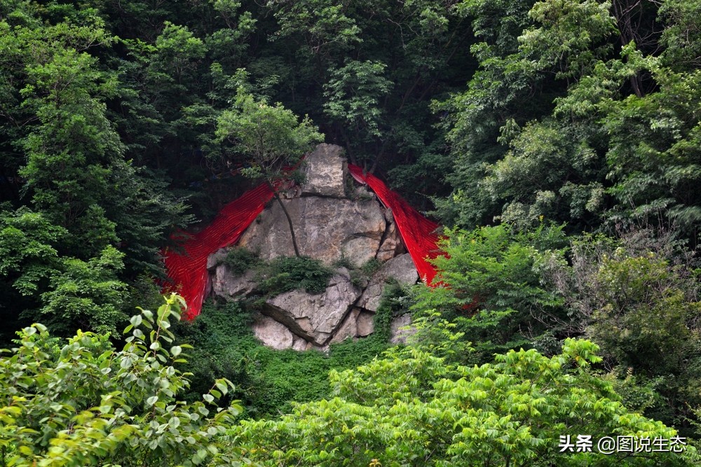 农村大山发现一尊山体大佛,本溪大峡谷天然石佛