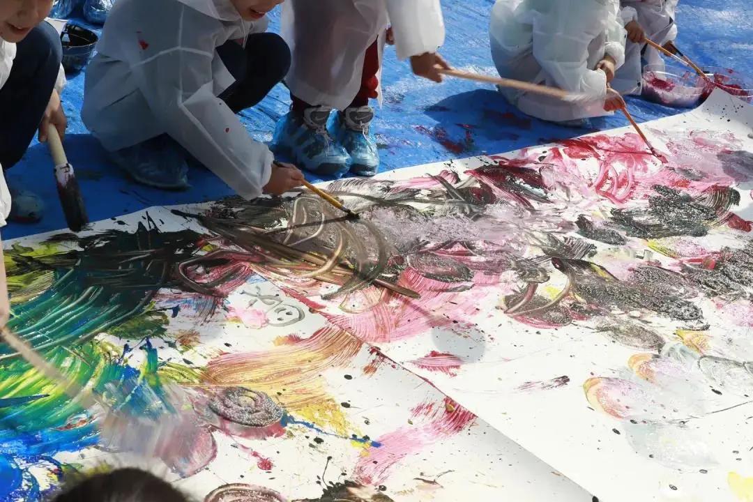 绘爱行|读懂孩子的心理画之“我眼中的春节”完美收官