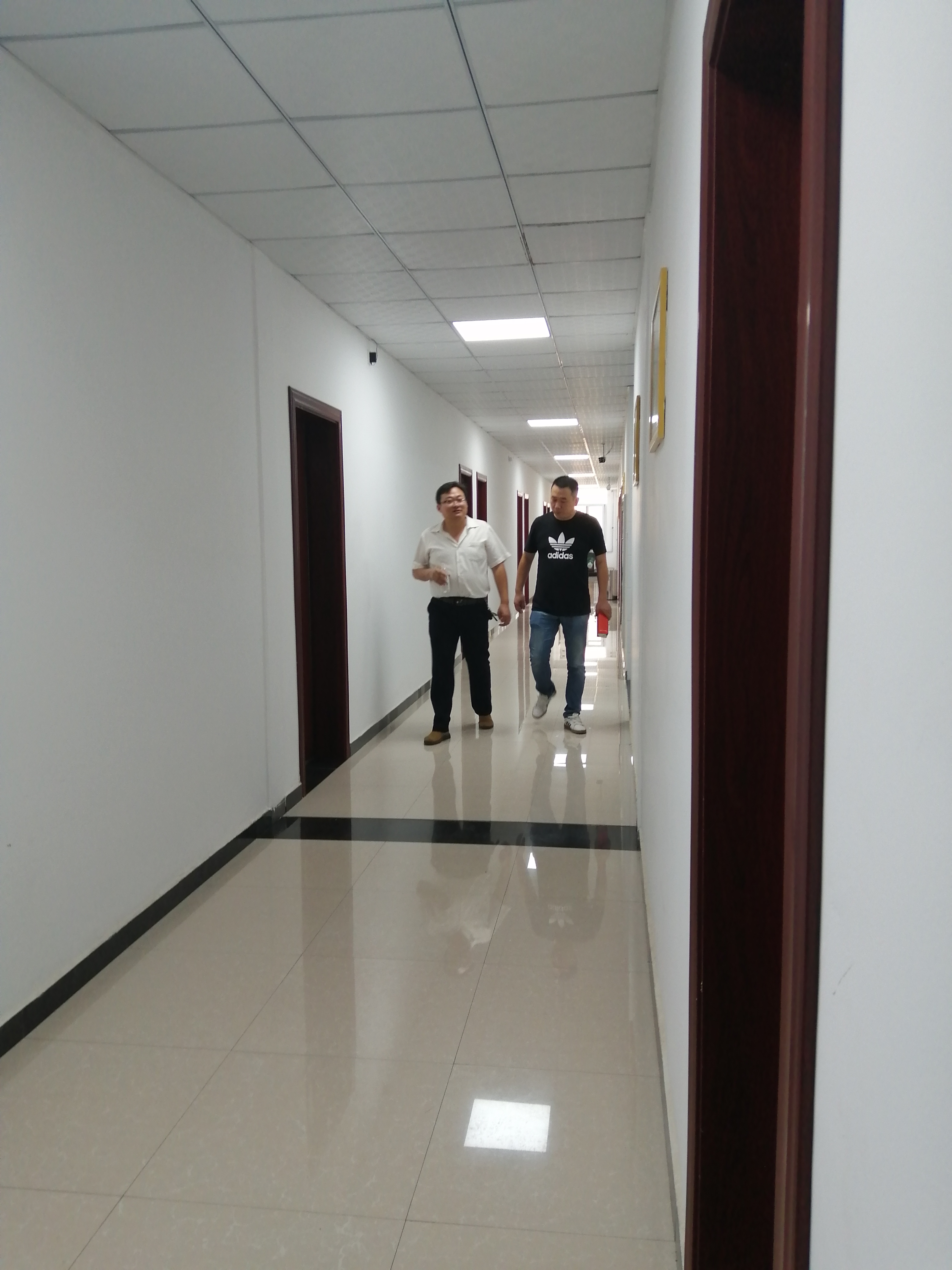 庆祝公司成立暨乔迁晚宴致辞,公司乔迁新址揭牌仪式