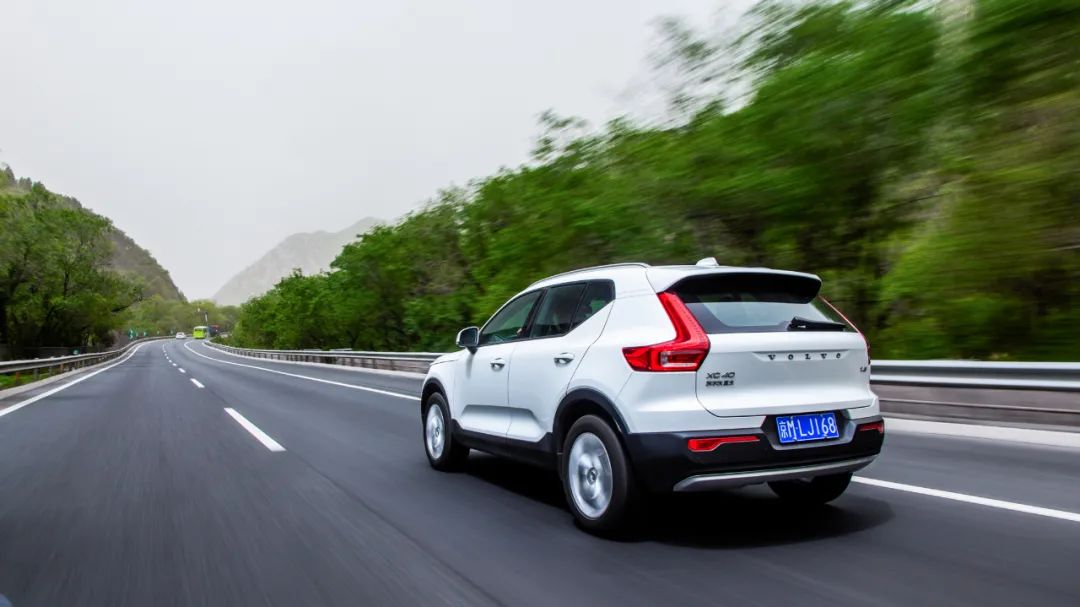 xc40沃尔沃越野测试,城市suv可以玩越野吗