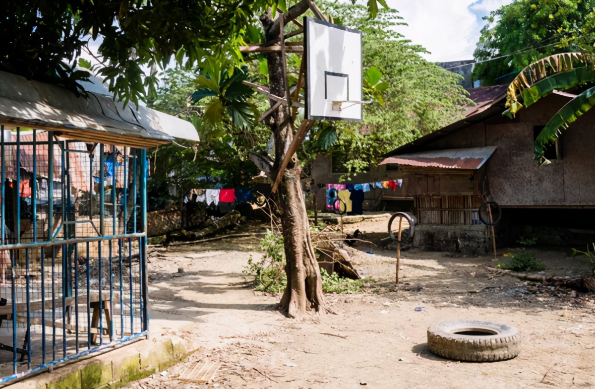 亚洲第一个篮球联盟在菲律宾！身材矮小的菲律宾人为何迷恋篮球？